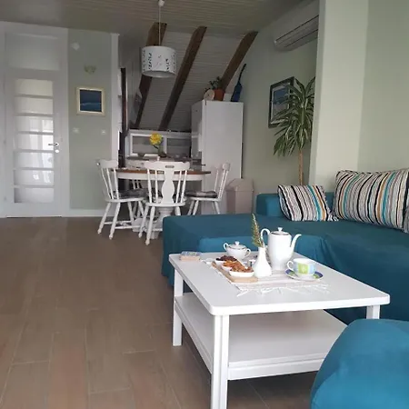 Wuthering Heights - Two Bedroom With Balcony And Sea View Appartement
