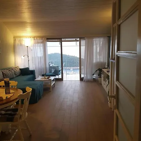 Appartement Wuthering Heights - Two Bedroom With Balcony And Sea View *