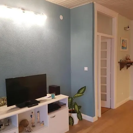 Wuthering Heights - Two Bedroom With Balcony And Sea View *