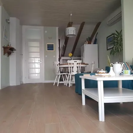 Apartment Wuthering Heights - Two Bedroom With Balcony And Sea View *