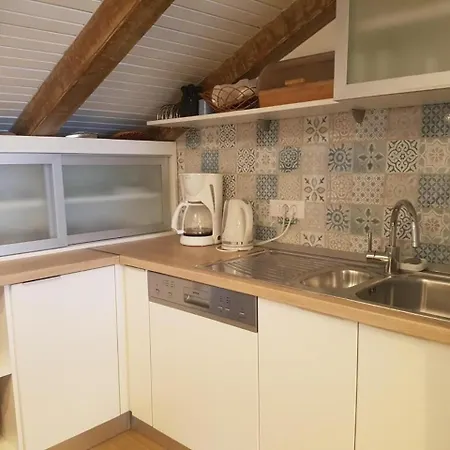Wuthering Heights - Two Bedroom With Balcony And Sea View * Dubrovnik