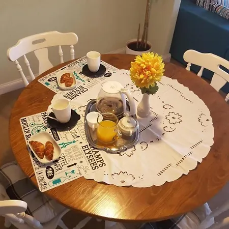 Wuthering Heights - Two Bedroom With Balcony And Sea View Διαμέρισμα