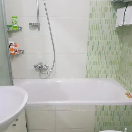 Wuthering Heights - Two Bedroom With Balcony And Sea View Διαμέρισμα *